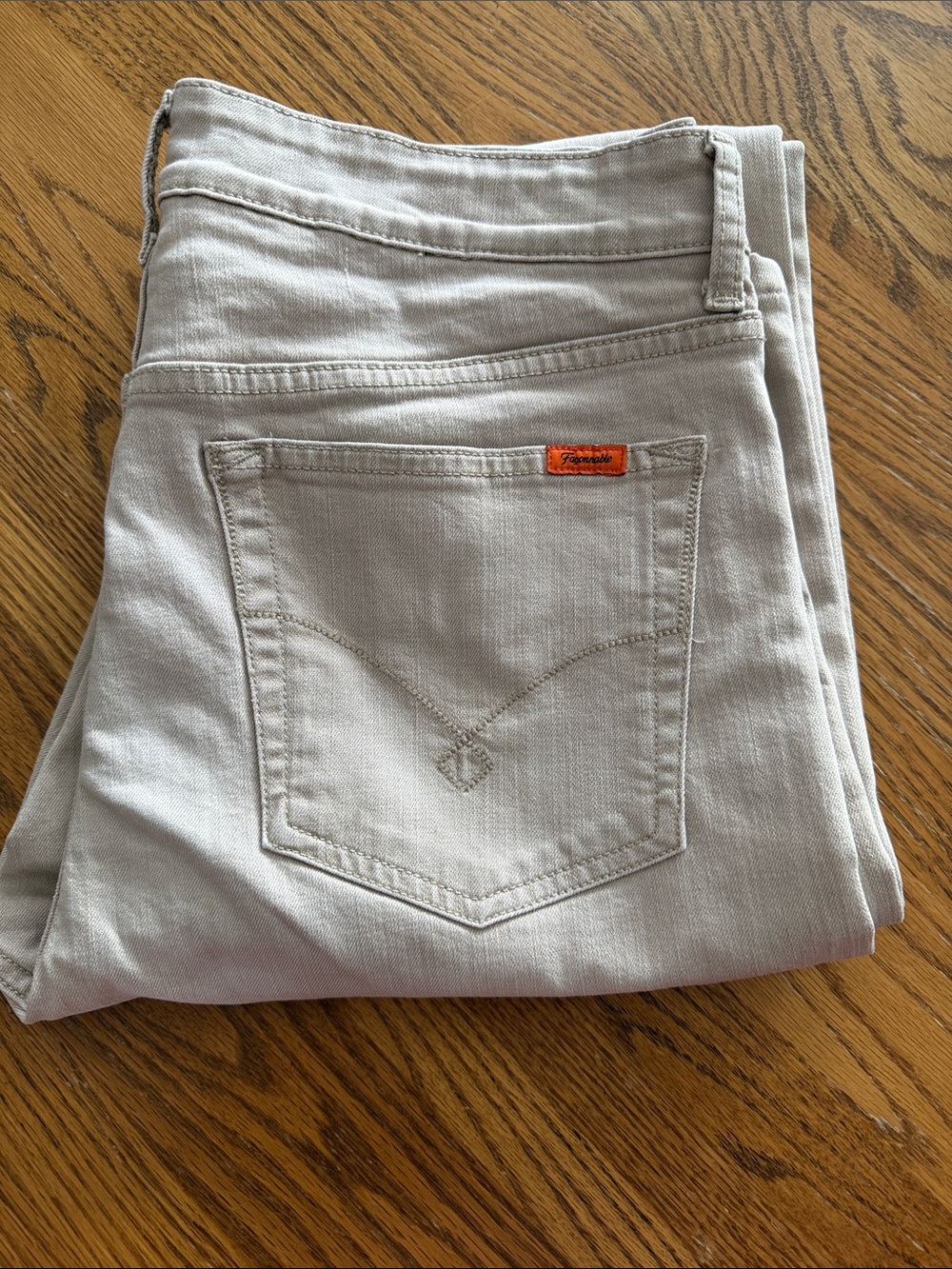 Faconnable men’s beige jeans size 35/Fits more like 34”